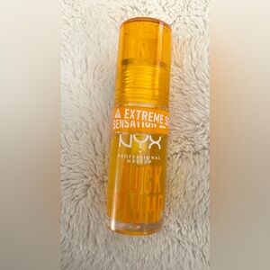 NYX Duck Plump Lip Plumping Gloss .09 fl oz size color Clearly Spicy clear New